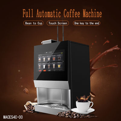 Frisch gebraute Kaffee mit dem neuesten Kaffeeautomaten für Kaffee aus der Bohne in die Tasse